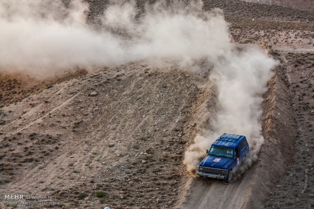 Esfarayen off-road competitions