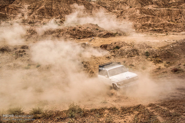 Esfarayen off-road competitions