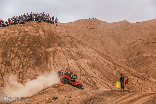 Esfarayen off-road competitions