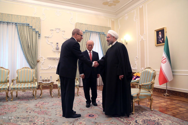 President Rouhani meets Amano