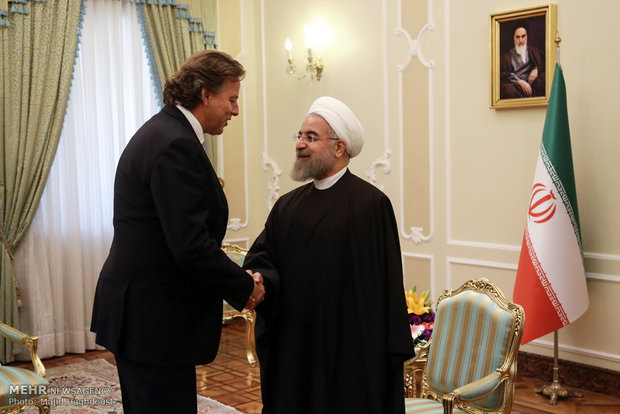 President Rouhani meets Dutch FM