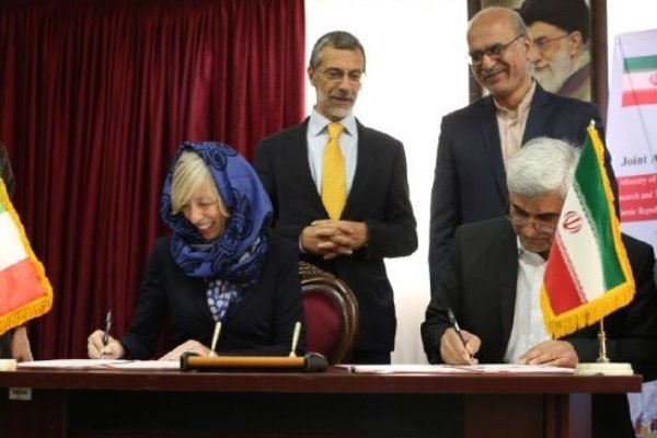 Tehran, Rome ink scientific, academic coop. deal