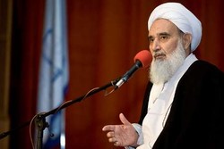 دنیا در برابر ایران اسلامی ناچار به کرنش است