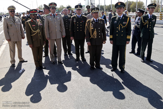 الاستعراض العسكري للقوات المسلحة الايرانية