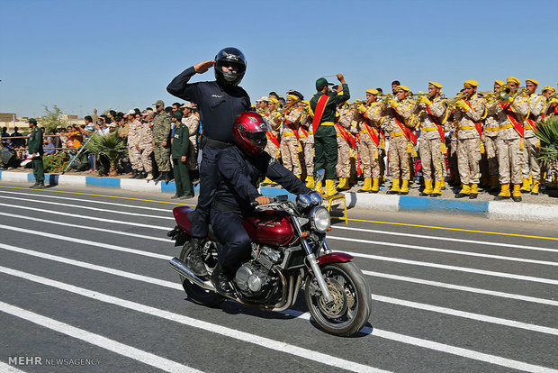 Armed forces parade in Yazd