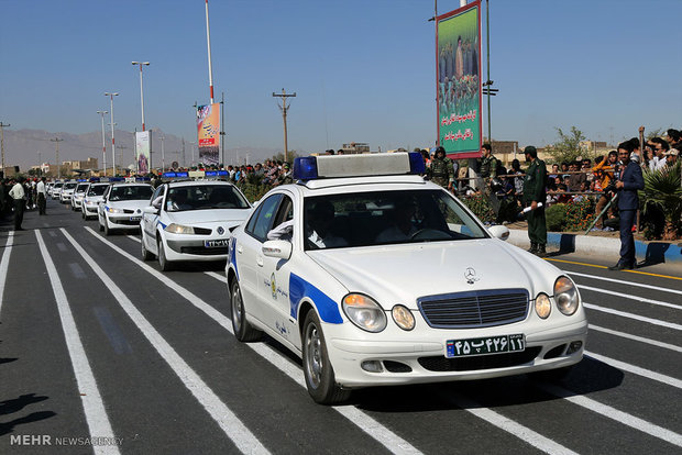 Armed forces parade in Yazd