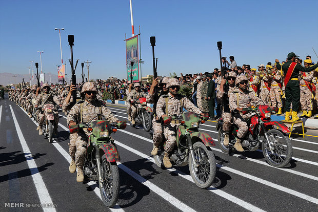 Armed forces parade in Yazd