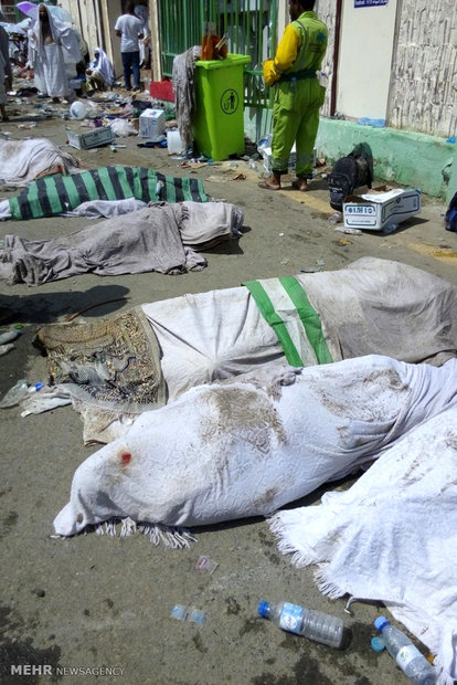 کشته شدن بیش از۷۰۰ حاجی و صدها مجروح در منا