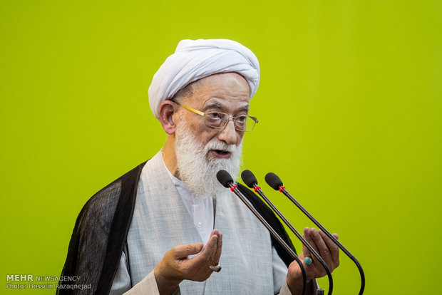 Düşman İran'ı kuşatarak İslam’ı ortadan kaldırmaya çalışıyor