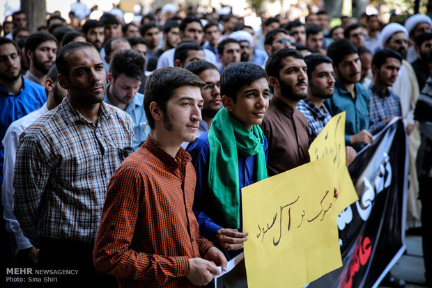 تجمع طلاب تهران در اعتراض به فاجعه منا 