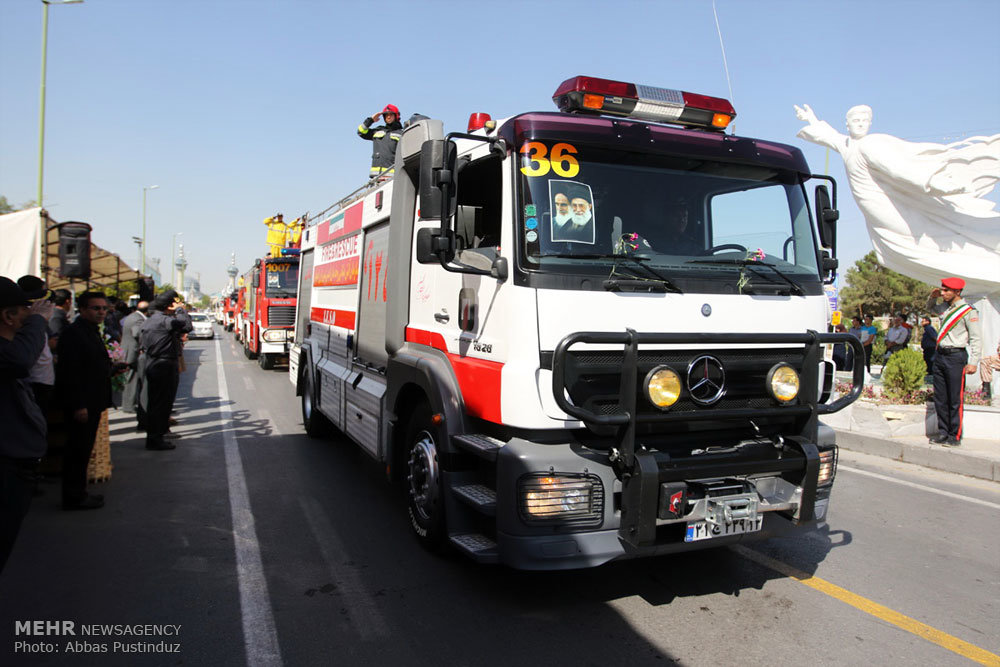 Isfahan, Mashhad firefighters go on parade