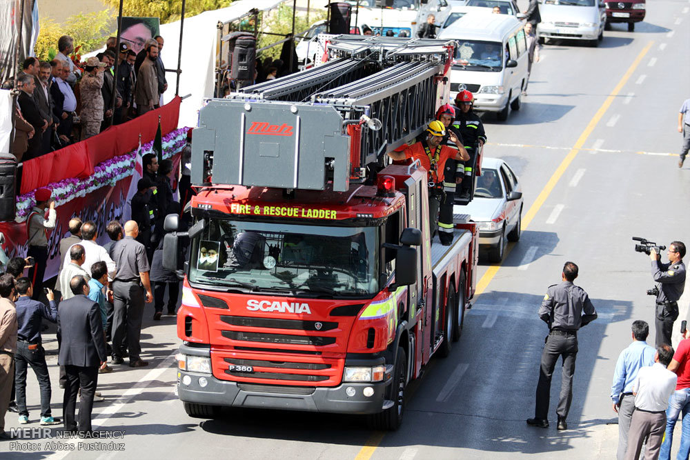 Isfahan, Mashhad firefighters go on parade