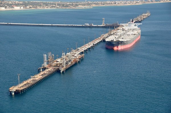 بهسازی تاسیسات پایانه‌های نفتی ایران/ آمادگی برای افزایش صادرات