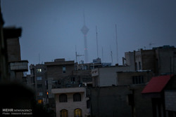 پیش بینی رگبار باران و  رعد وبرق در تهران