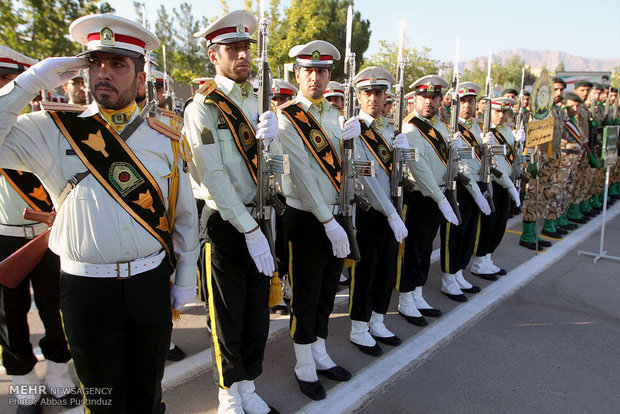 صبحگاه مشترک نیروهای انتظامی شرق استان تهران برگزار شد