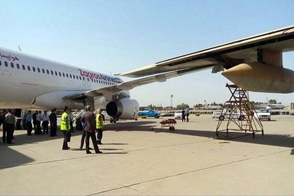 هواپیمای مسافربری با هواپیمای نهاجا در فرودگاه مهرآباد برخورد کرد
