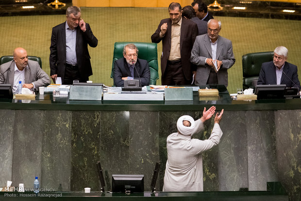 بررسی برجام در صحن علنی مجلس شورای اسلامی