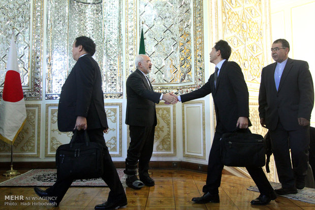لقاء وزيري خارجية ايران واليابان