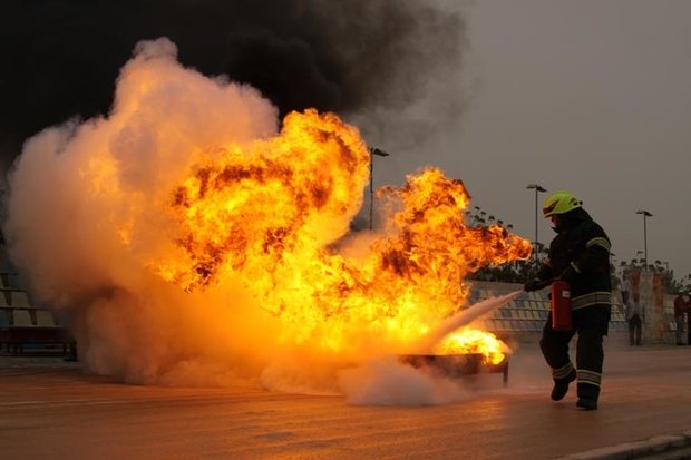 Azerbaycan'da petrol platformunda çıkan yangında 32 işçi öldü Azerbaycan'da petrol platformunda çıkan yangında 32 işçi öldü