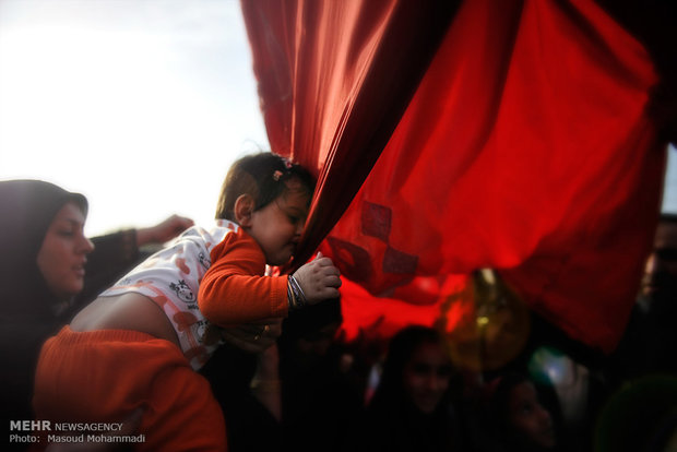 برافراشته شدن پرچم حرم مطهر ابوالفضل العباس در روستای ابوذر شهرستان شوش دانیال‎