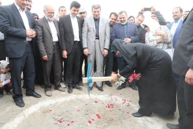 کلنگ احداث نخستین مدرسه محیط زیست در مشهد به زمین زده شد