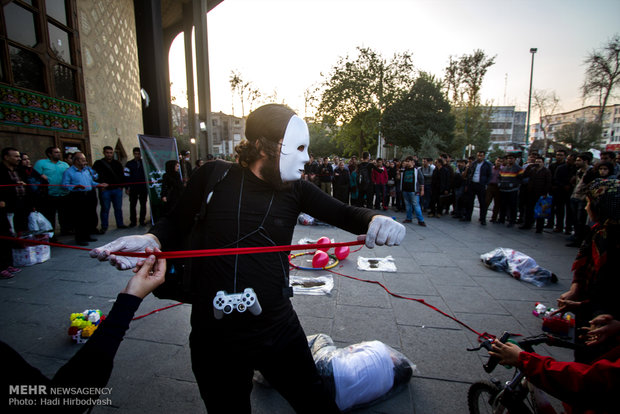 Kerbala Epic and Sacred Defense Street Theaters