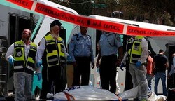 مقتل ضابط اسرائيلي وجرح 34 مستوطنا بعملية في بئر السبع