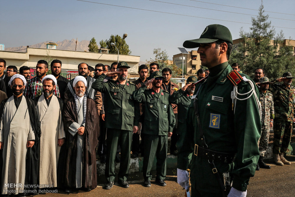 مراسم تشییع دو شهید گمنام در دانشکده شهید مطهری