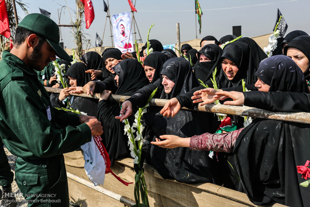 مراسم تشییع دو شهید گمنام در دانشکده شهید مطهری