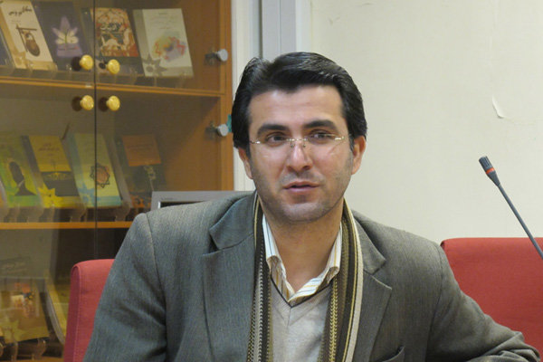 نمایشگاه کتاب ۱۰ سال است درجا میزند/ فیلترینگ در شبکه توزیع کتاب