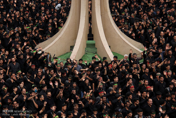 اجتماع عزاداران حسینی در شهرستان بم