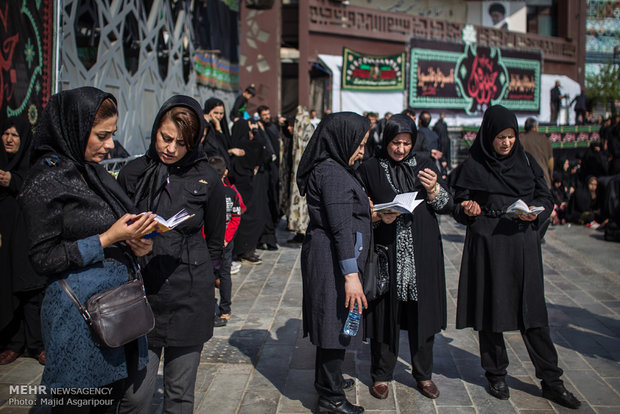 The mournful youth for Imam Hussain