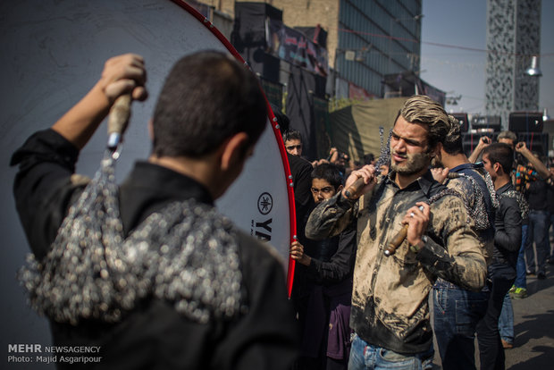 The mournful youth for Imam Hussain