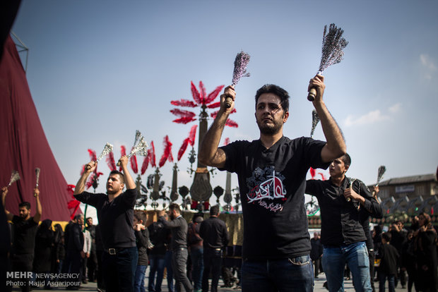 The mournful youth for Imam Hussain