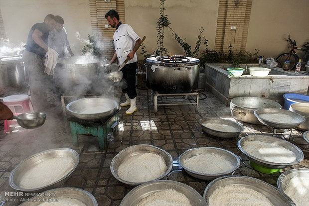 پخت ۳۰ میلیون وعده غذا برای زائران اربعین