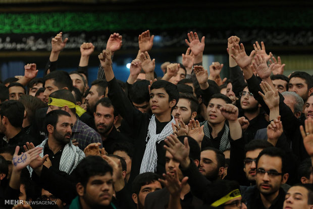 Rehber'in huzurunda Şam-ı Gariban merasimi