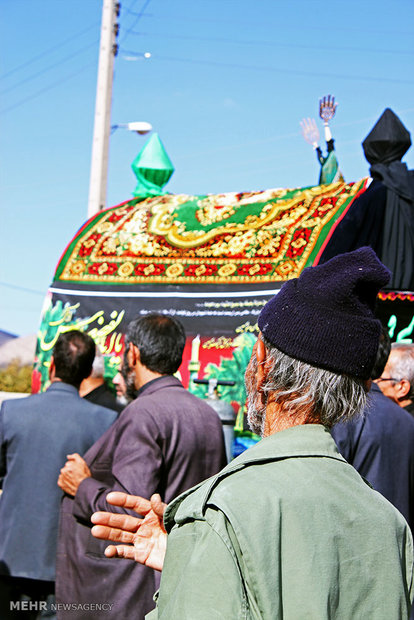 مراسم نخل دِربِندی
