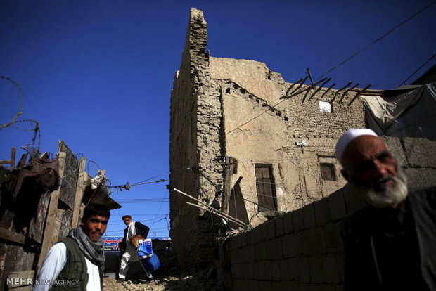 Afganistan'da şiddetli deprem: Çok sayıda ölü var