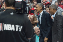 تصاویری از حضور اوباما در افتتاحیه NBA/ هنرنمایی لبرون جیمز