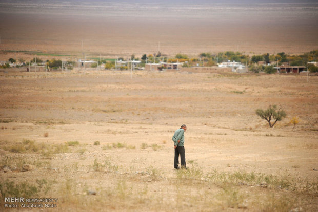 Şahrud'un Dezyan köyü