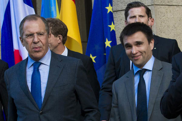 Russia, Ukraine ministers discuss peace in Ukraine