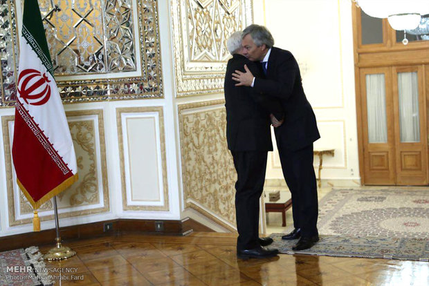 لقاء وزير الخارجية ايران محمد جواد ظريف نظيره البلجيكي