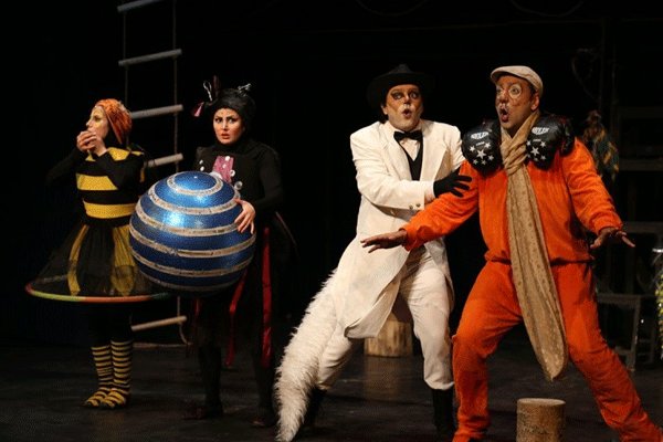 یک مارمولک حیله‌ روباه را رو کرد/ آموزش اتحاد به کودکان