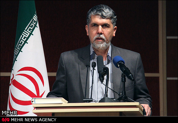 اشعار احمد عزیزی سرمایه شعر تشیع است 