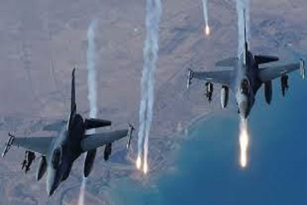 قربانی شدن ۱۶ غیر نظامی در حملات هوایی آمریکا در افغانستان