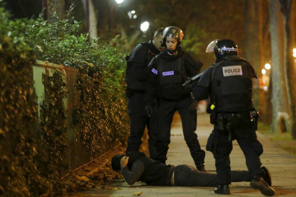 سه تیم تروریستی مرتبط با داعش در حملات فرانسه دست داشتند