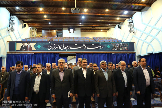 مراسم تكريم الاساتذة والباحثين الايرانيين