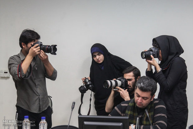 مؤتمر صحفي لرئيس مؤسسة تعبئة المستضعفين في ايران العميد محمد رضا نقدي 