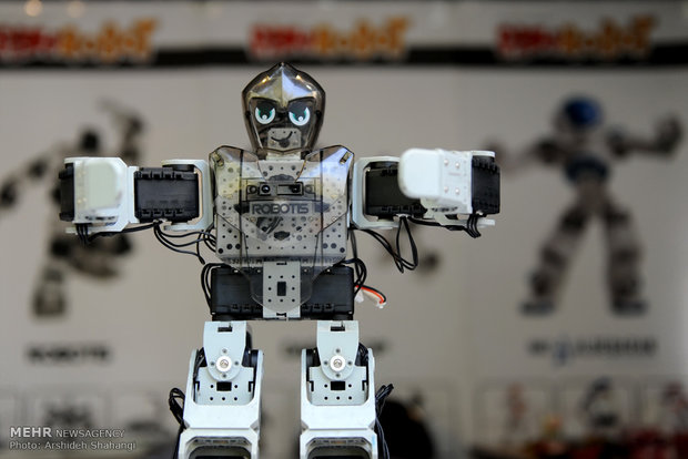 ربات‌های درمانگر به کمک بیماران اوتیسمی می‌آیند