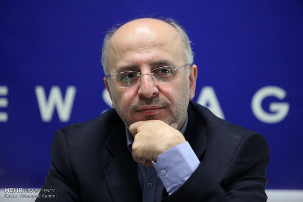 مهمترین هدف مدولباس فجر نزدیکی به ذائقه مردم است/ارائه الگوهای نو گفتگو با حمید قبادی